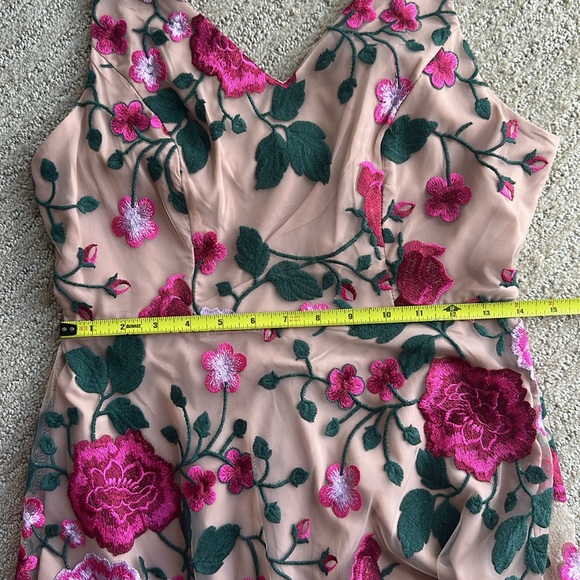 NWT Sam Edelman Rose Embroidery Sleeveless V Neck Midi Dress - Picture 16 of 16